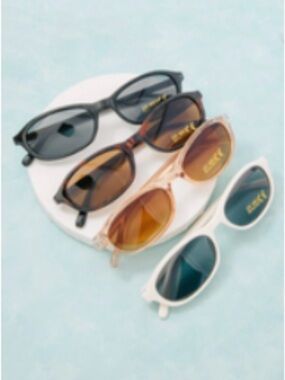 Nati White Oval Sunglasses